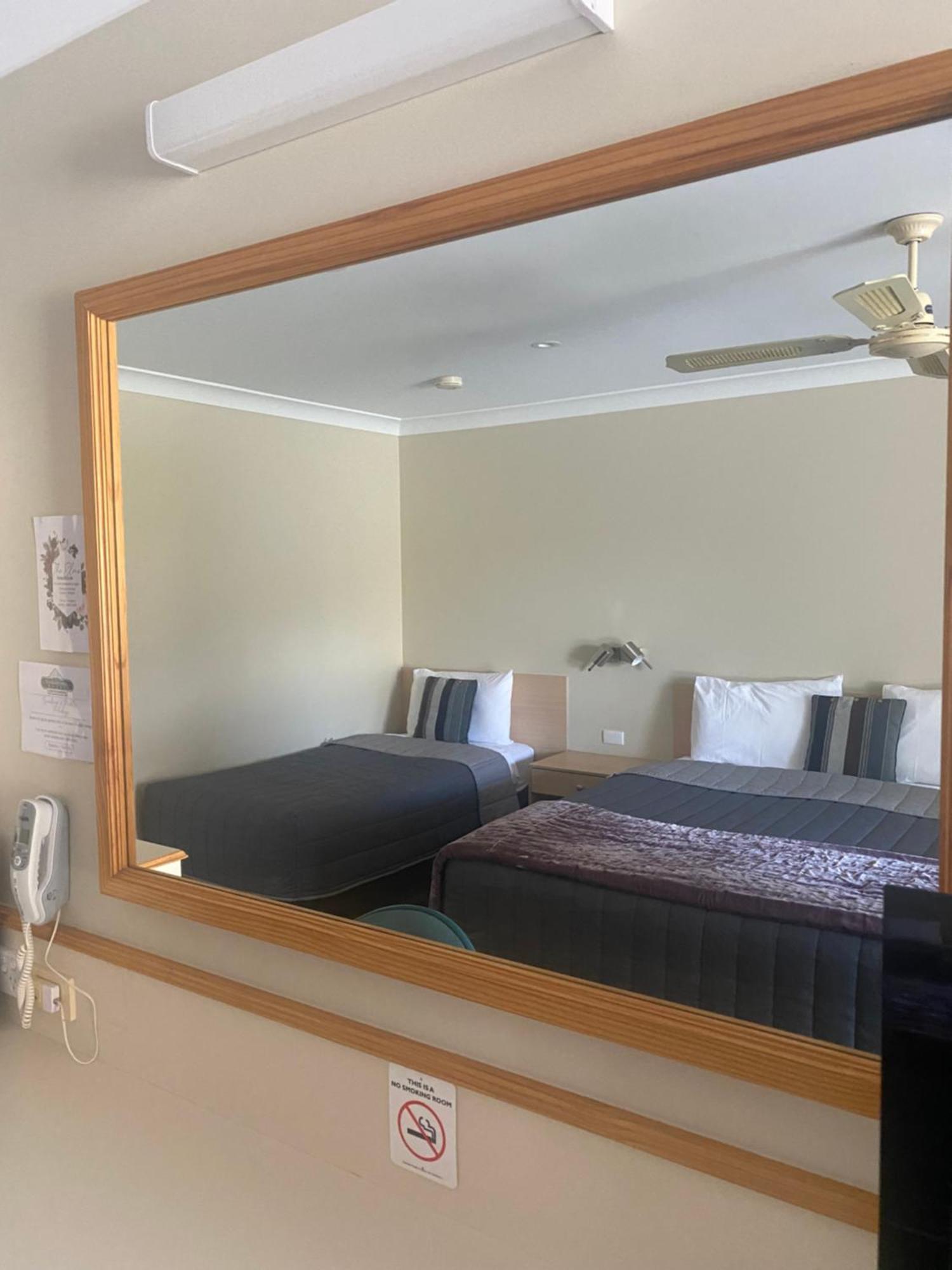 Tumbarumba Motel & Elms Restaurant Eksteriør billede