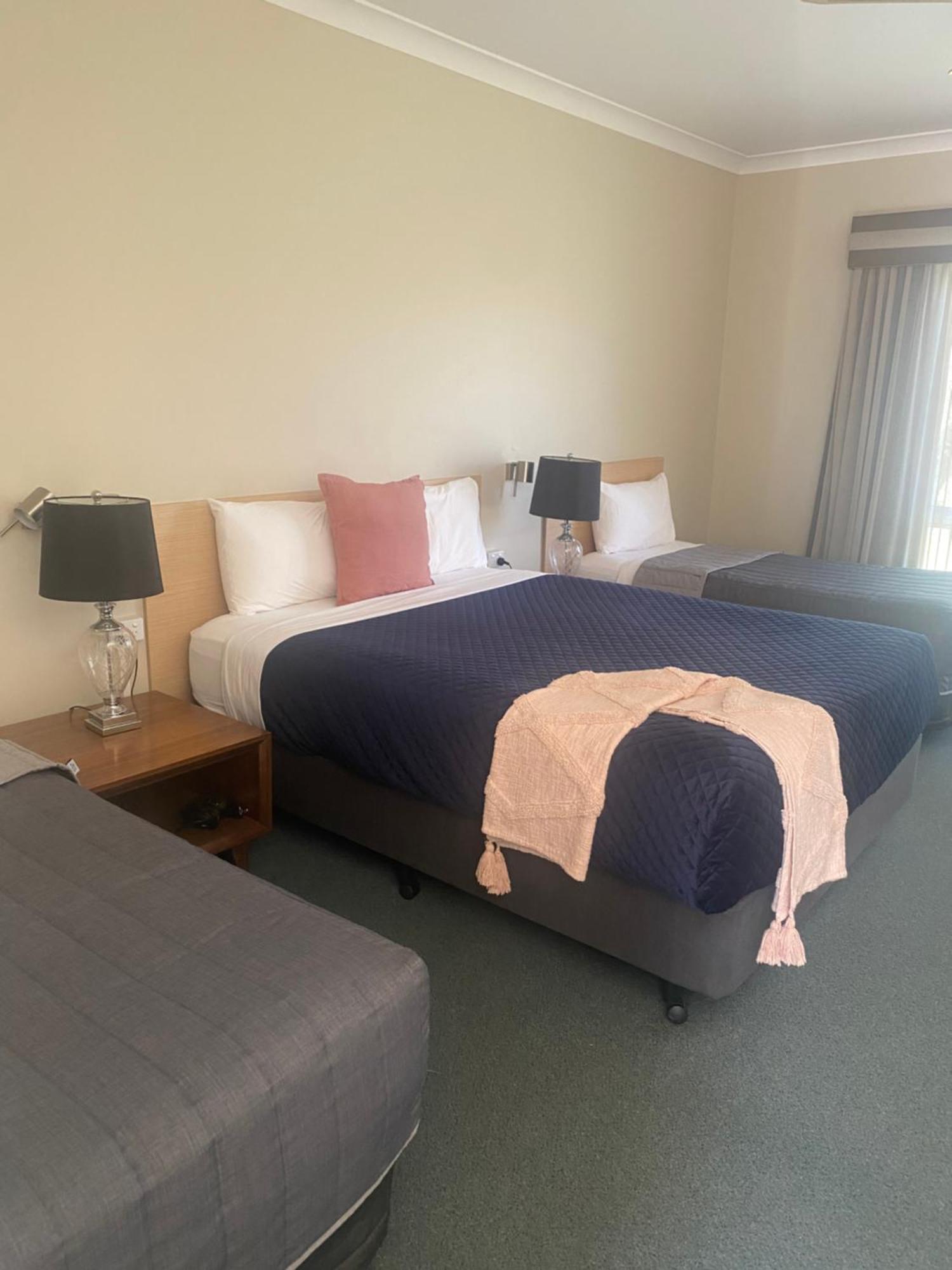 Tumbarumba Motel & Elms Restaurant Eksteriør billede